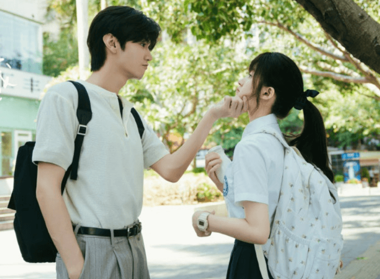 숨겨진 사랑 주인공들