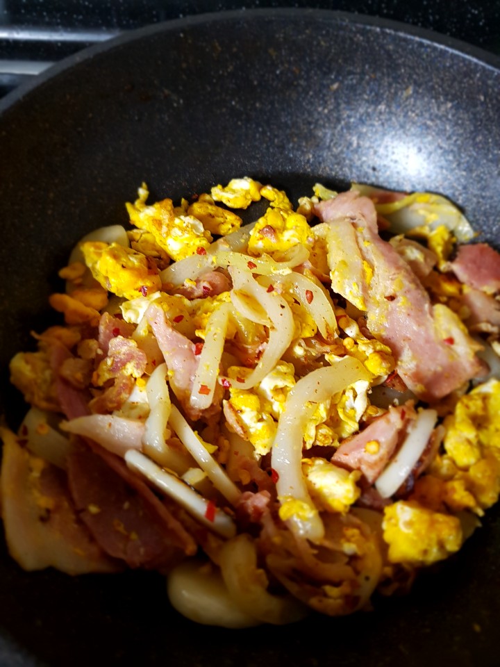 베이컨 계란 볶음