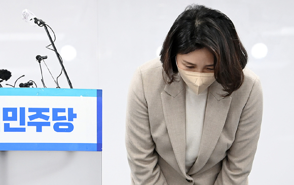 이재명 더불어민주당 대표 대선 후보 시절이던 2022년 2월 9일, 부인 김혜경씨가 서울 여의도 당사에서 기자회견을 열고 과잉 의전 논란과 관련해 사과하고 있다. [사진=뉴시스]