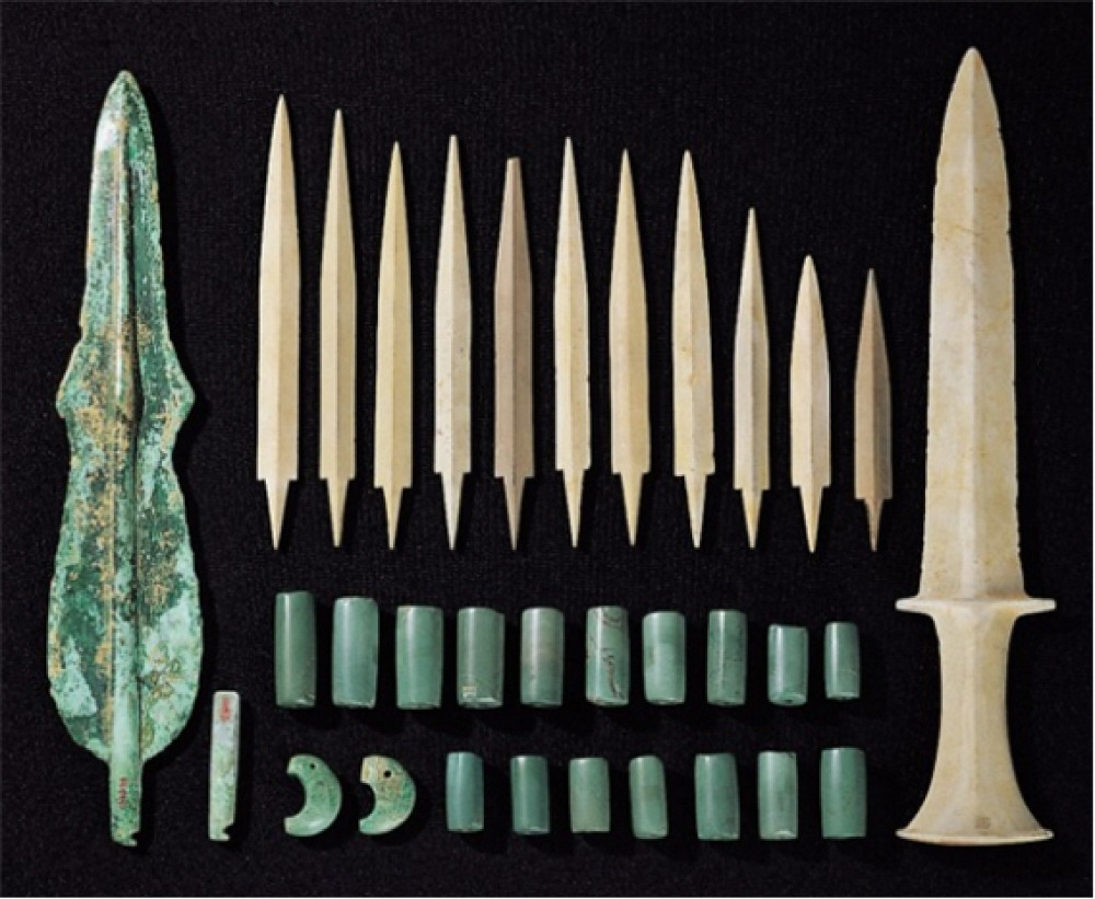 부여 송국리 돌널무덤과 청동기 시대 지배자