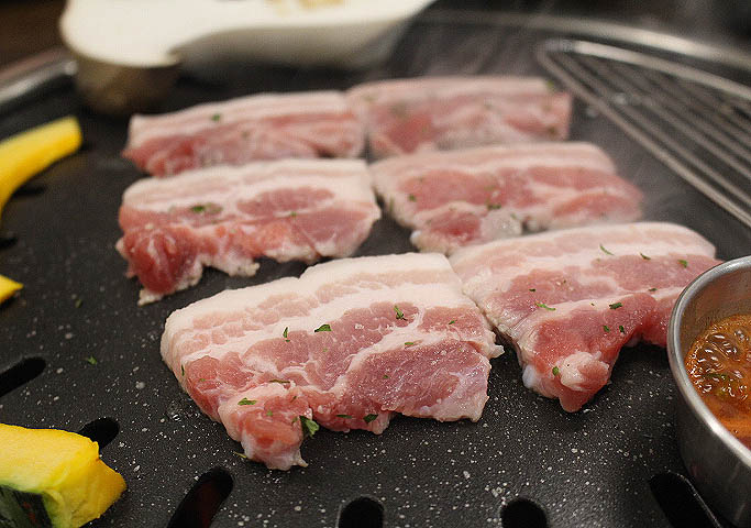 부산 전포동 옛날삼겹살 '뇽뇽'