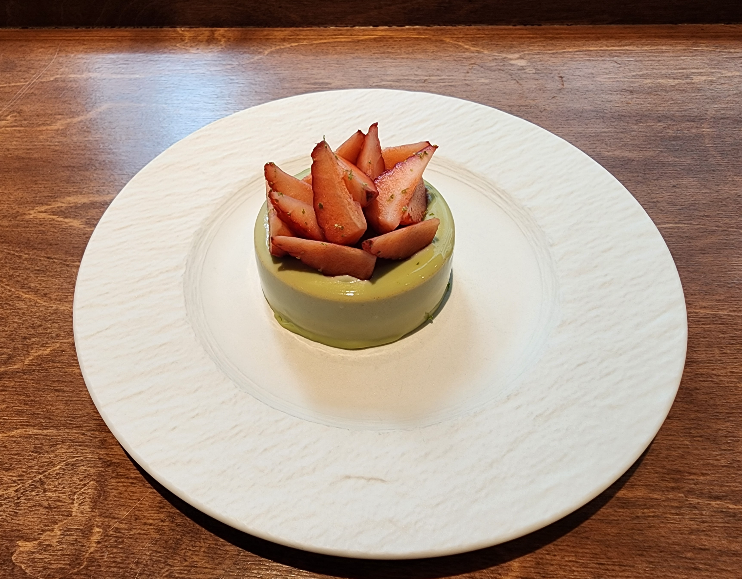 흐비지떼_피스타딸기