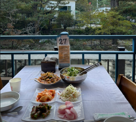 올림픽밸리 솥뚜껑닭볶음탕 대표메뉴