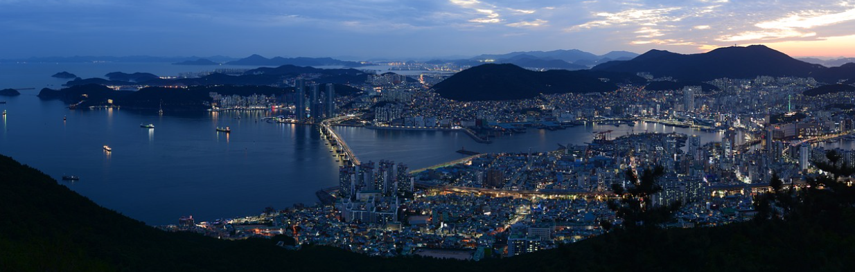 부산의 야경 사진