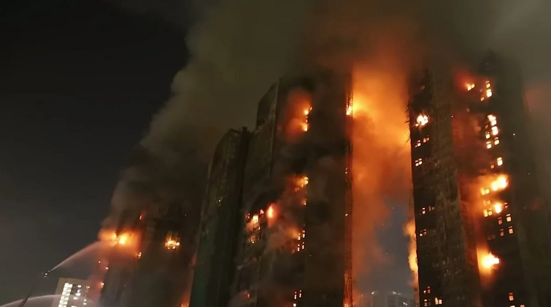 홍콩 아파트 화재 시공사 조사