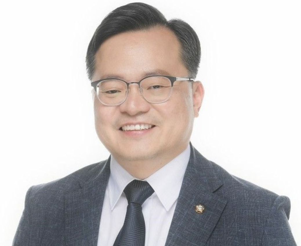 이동주 프로필