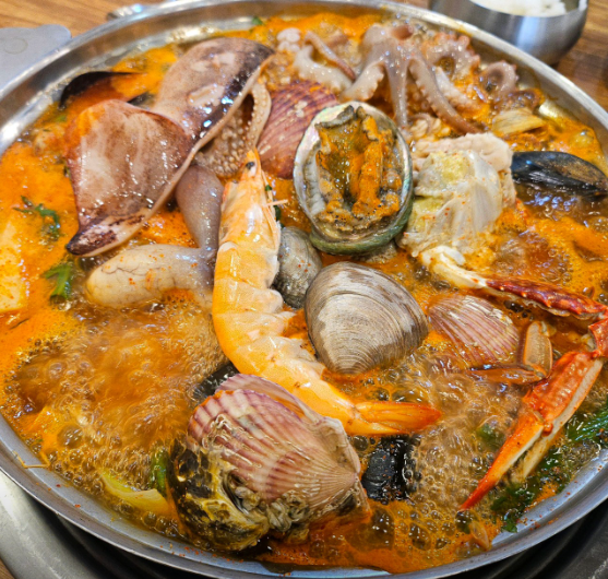 생생정보 고수의부엌 바닷가재해물탕 인천 부평구 대하해물탕