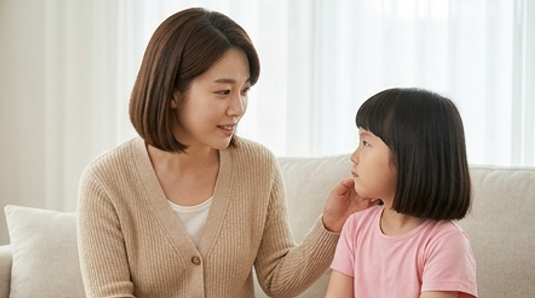 아이와 엄마가 대화하는 모습