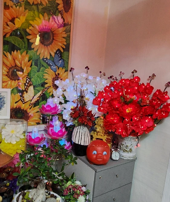 해바라기 그림과 빨간 꽃