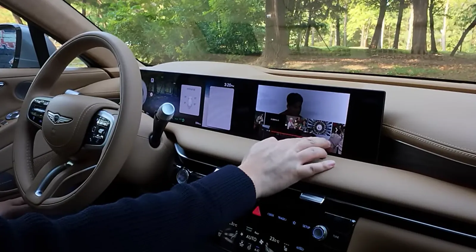 제네시스-G80-전기차-실내