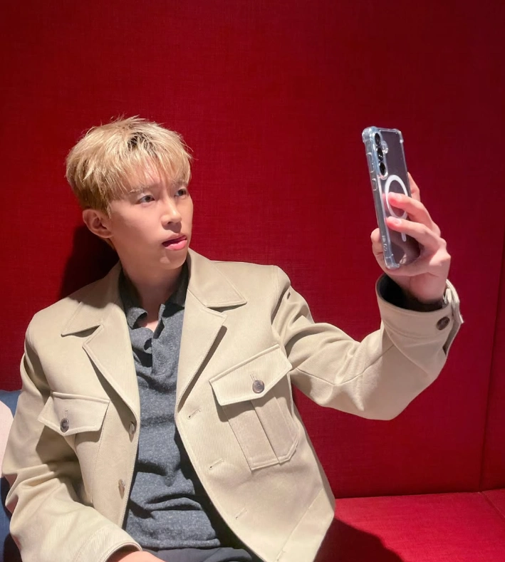 임영웅 금발 변신 사진