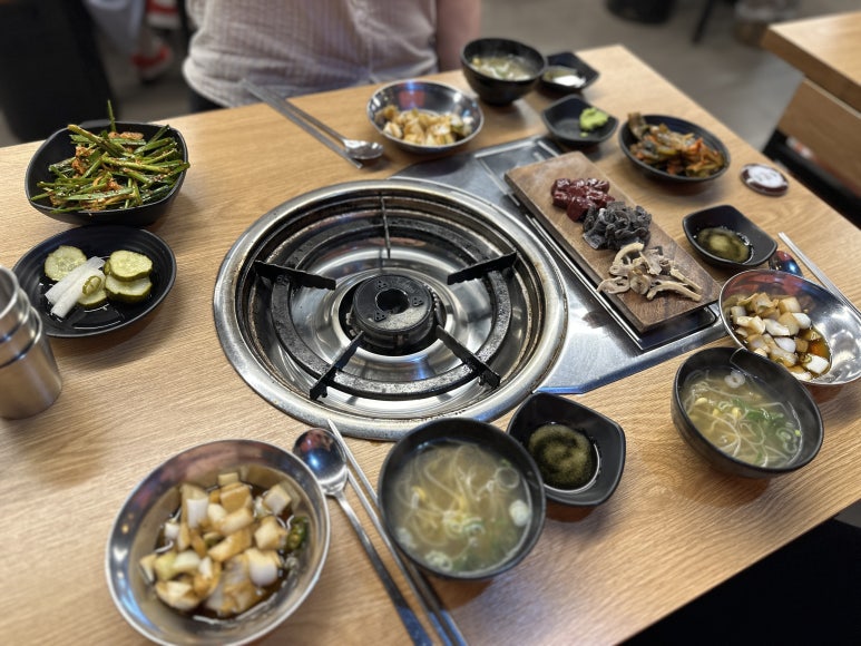 종각소곱창맛집 명품황소곱창 기본찬과 천엽, 간
