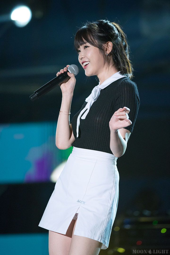아이유 사진 모음 / 무대 코디 패션 / 일상 사복 패션