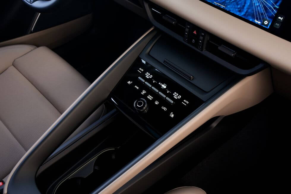 2024 포르쉐 마칸 EV