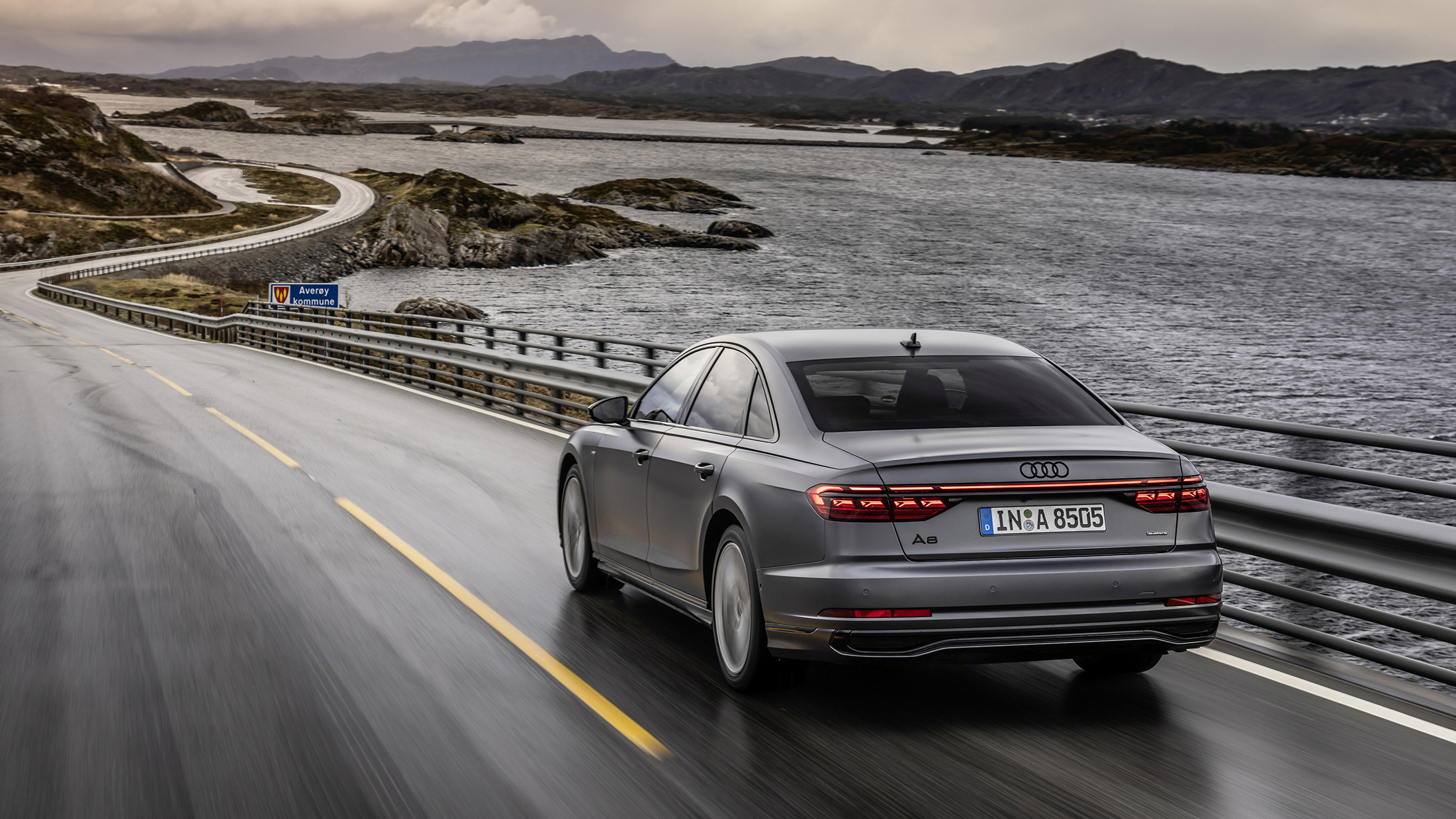 아우디 A8