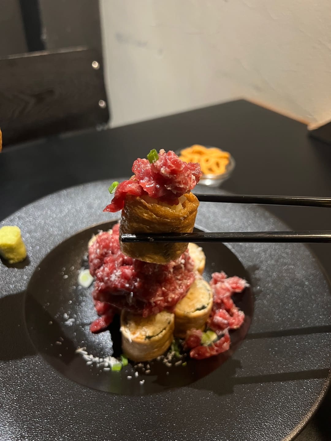 선하 육회 유부초밥