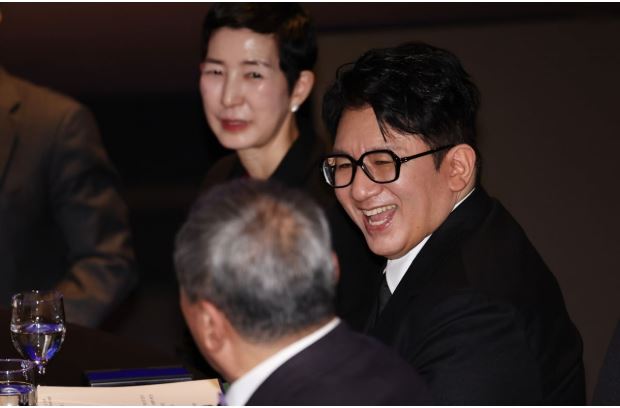 방시혁 종교
