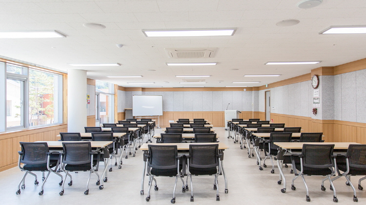 설악산 생태탐방원 대청 강의실