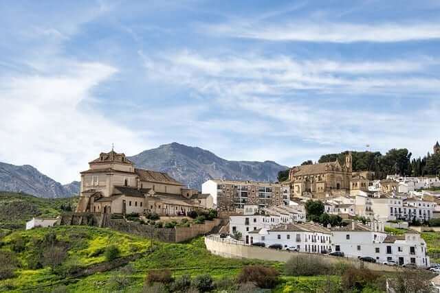스페인 6월 날씨&middot;옷차림&middot;축제정보｜산세바스티안부터 세비야까지 총정리!