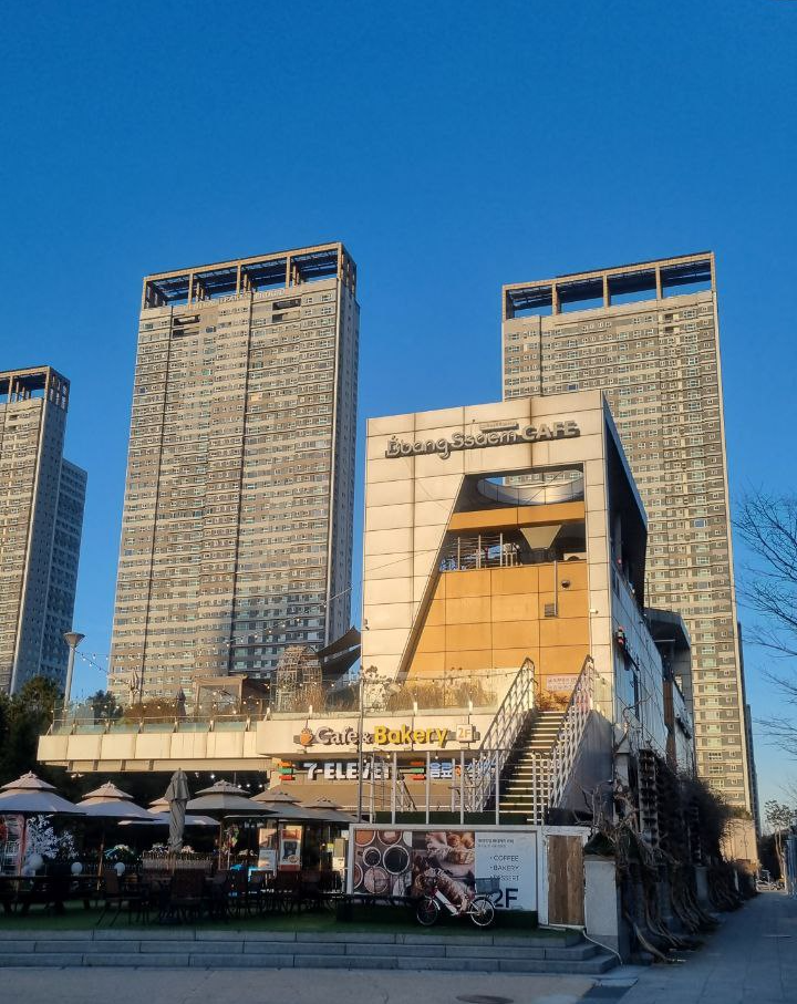 빵쌤 센트럴파크역점 베이커리카페 외관