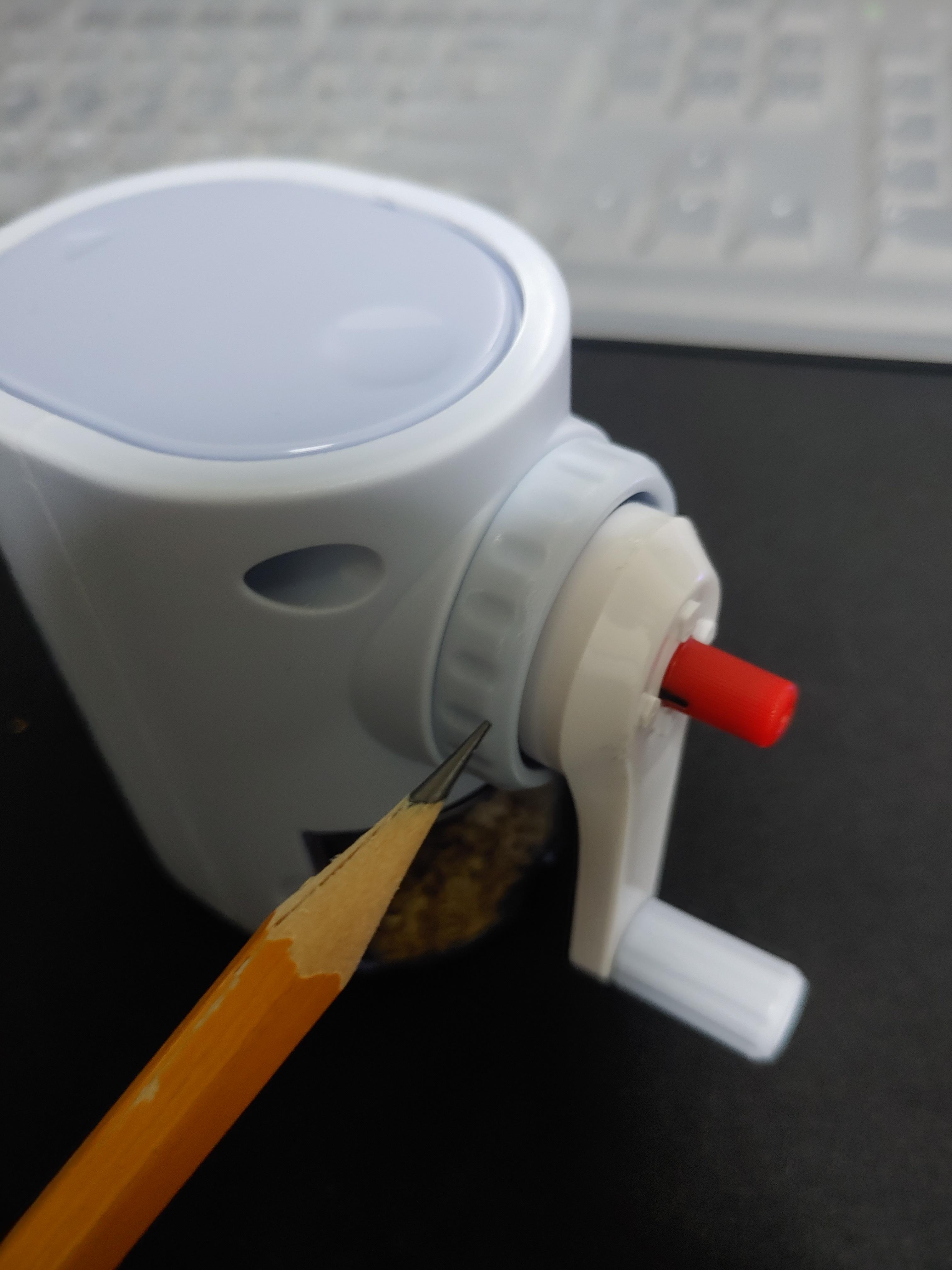 다이소 심소절 연필깎이