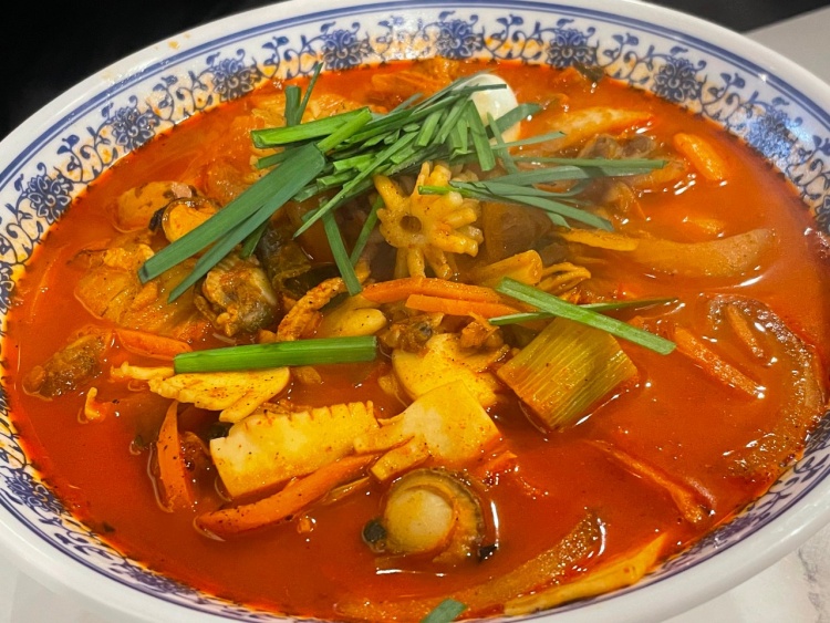 생방송오늘저녁 신림동 신림역 24시간 중국집 깔끔한 실내 인테리어 계란 후라이 짜장면, 찹쌀탕수육, 푸짐한 짬뽕 맛집 추천