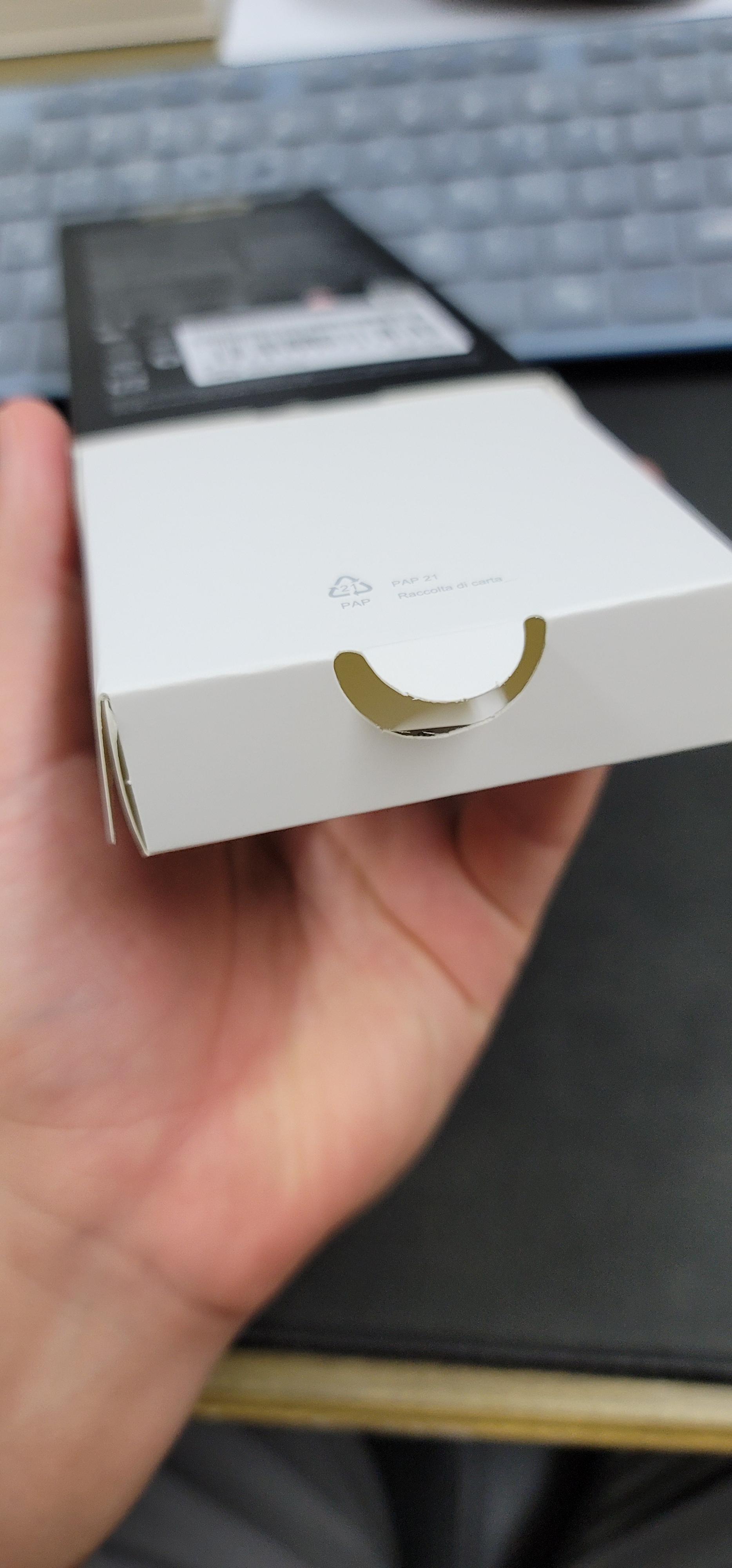 본품 하단부 개봉사진