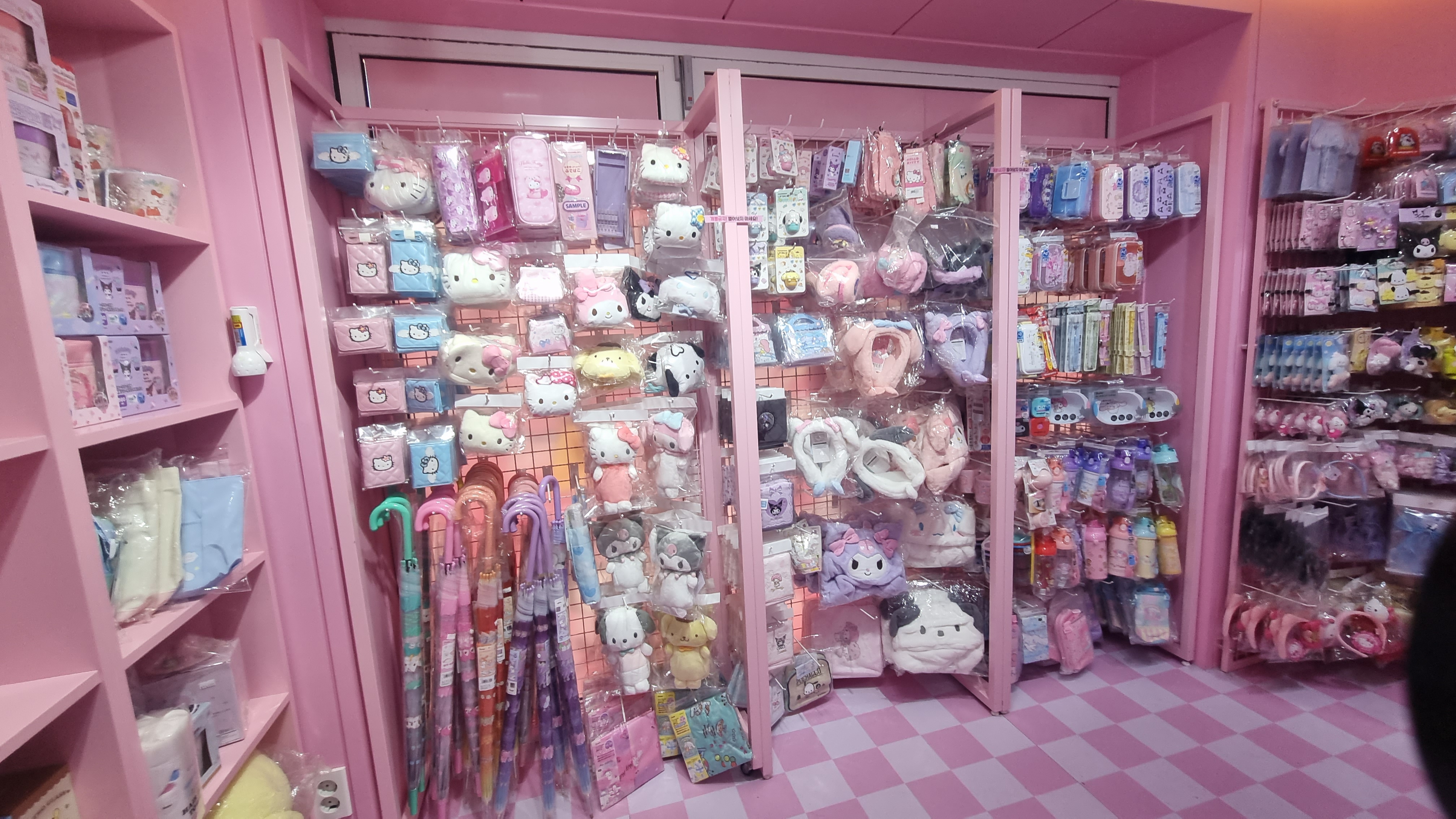 산리오러버스클럽홍대