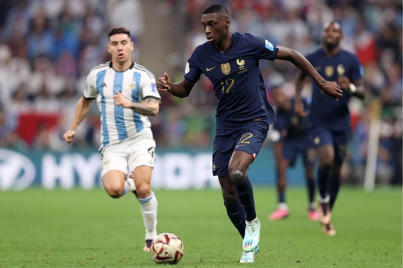 PSG의 새로운 선수 콜로 무아니