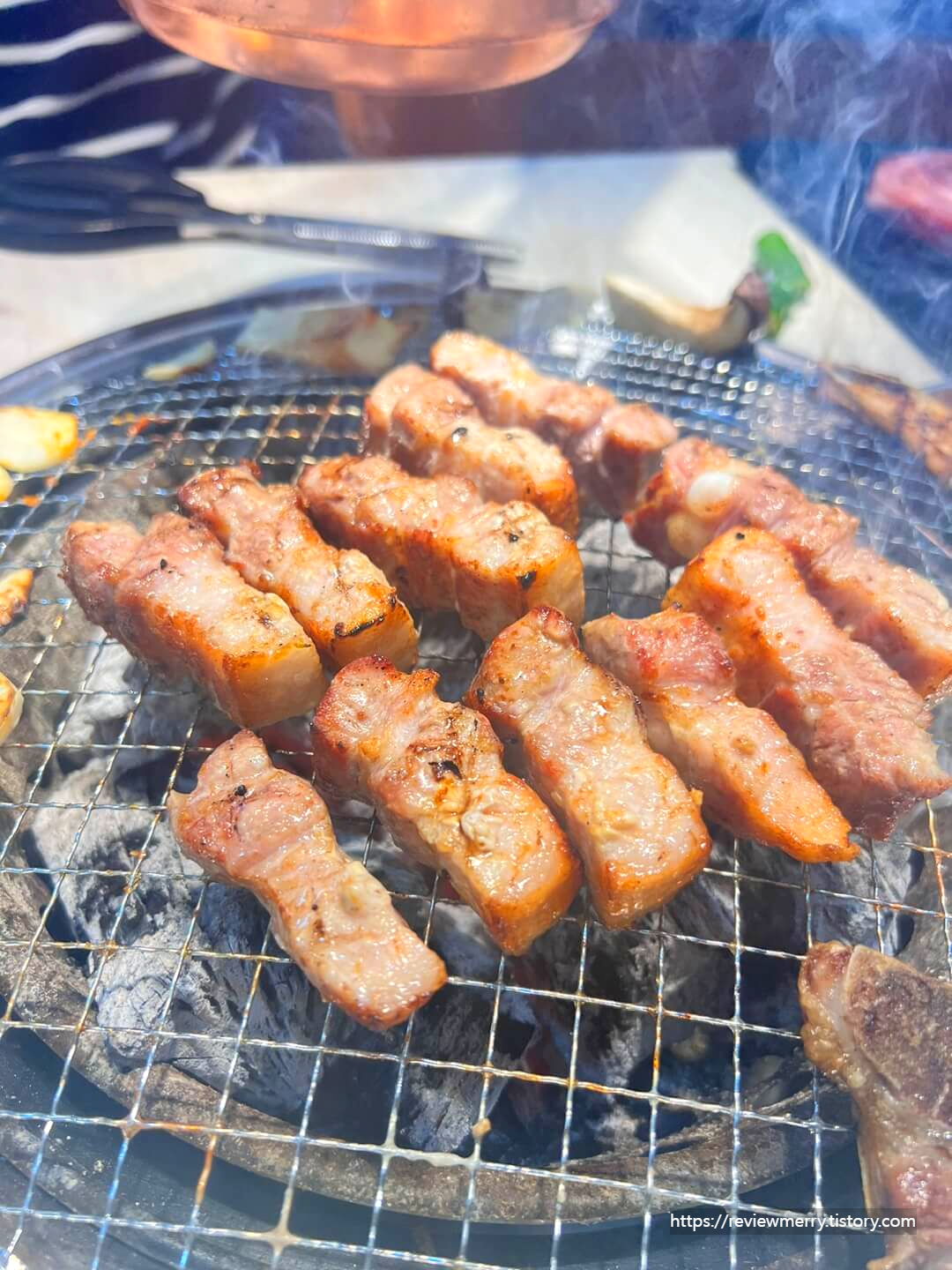 구운 삼겹살 사진