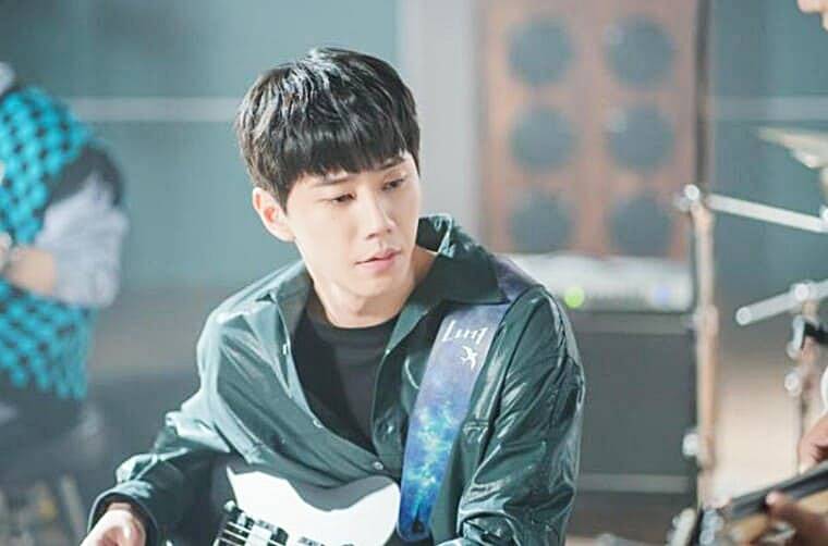 배우-이준영