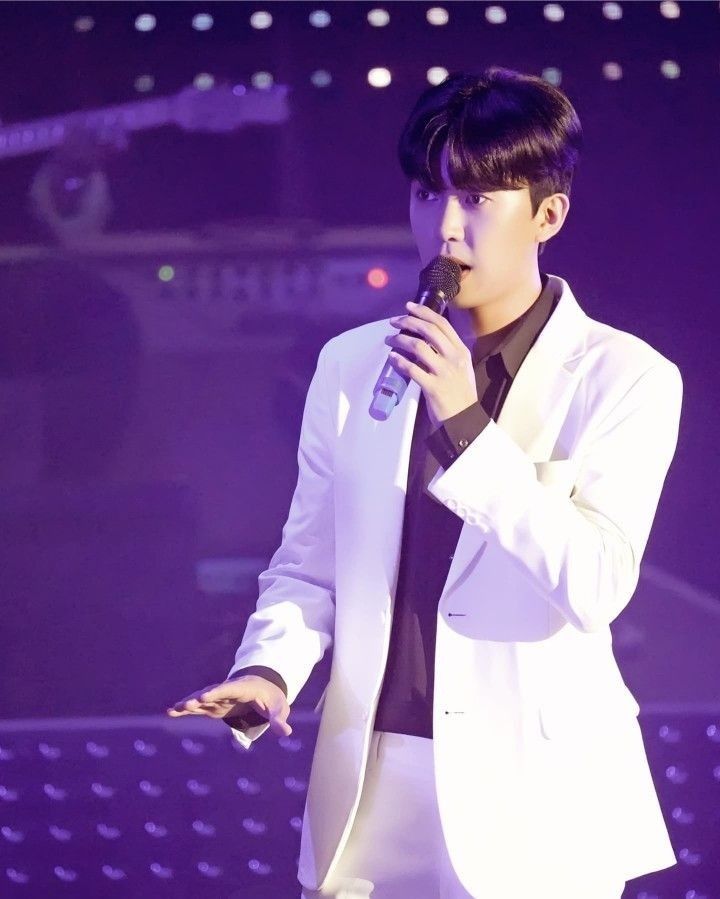 임영웅 &lsquo;IM HERO TOUR 2&rsquo; 콘서트 노래자랑 광주 공연에서 뮤지컬 넘버까지 브랜드평판도 1위