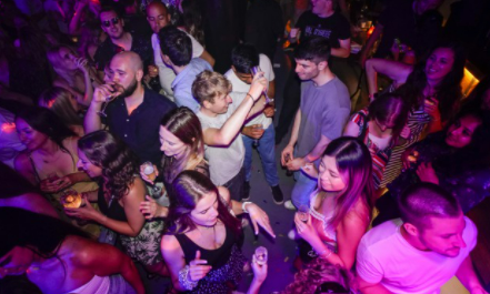  위드코로나 관련주 대장주