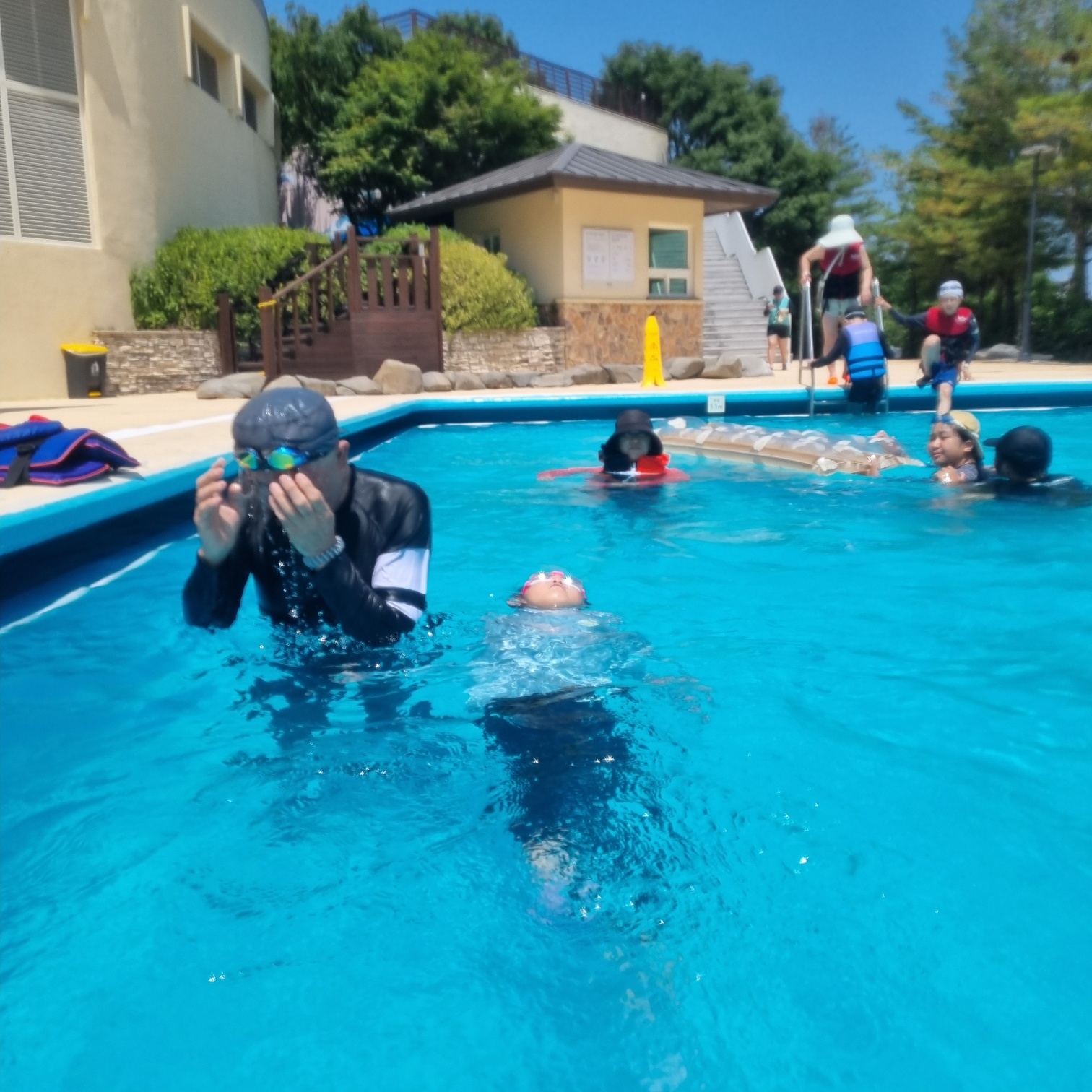 2025 덕산 스플라스 워터파크│온천수 워터파크&middot;워터슬라이드&middot;스파존 완전정복