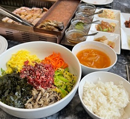 한우육회비빔밥8900원