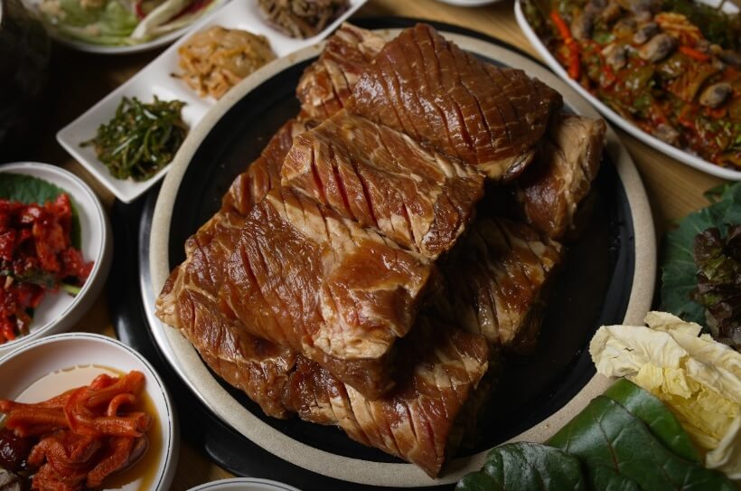 생생정보 오늘 또 방문 스타밥집 가수 김수찬 단골 인천 24시 경희궁 효성점 왕갈비탕 돼지왕갈비 맛집