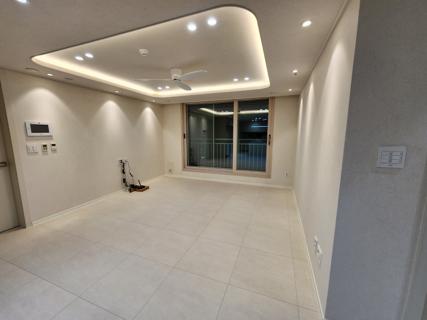 인테리어 전&amp;후 거실 조명_우물천장_간접조명