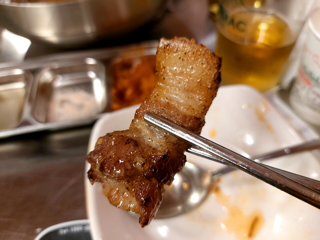 통삼겹살 구이