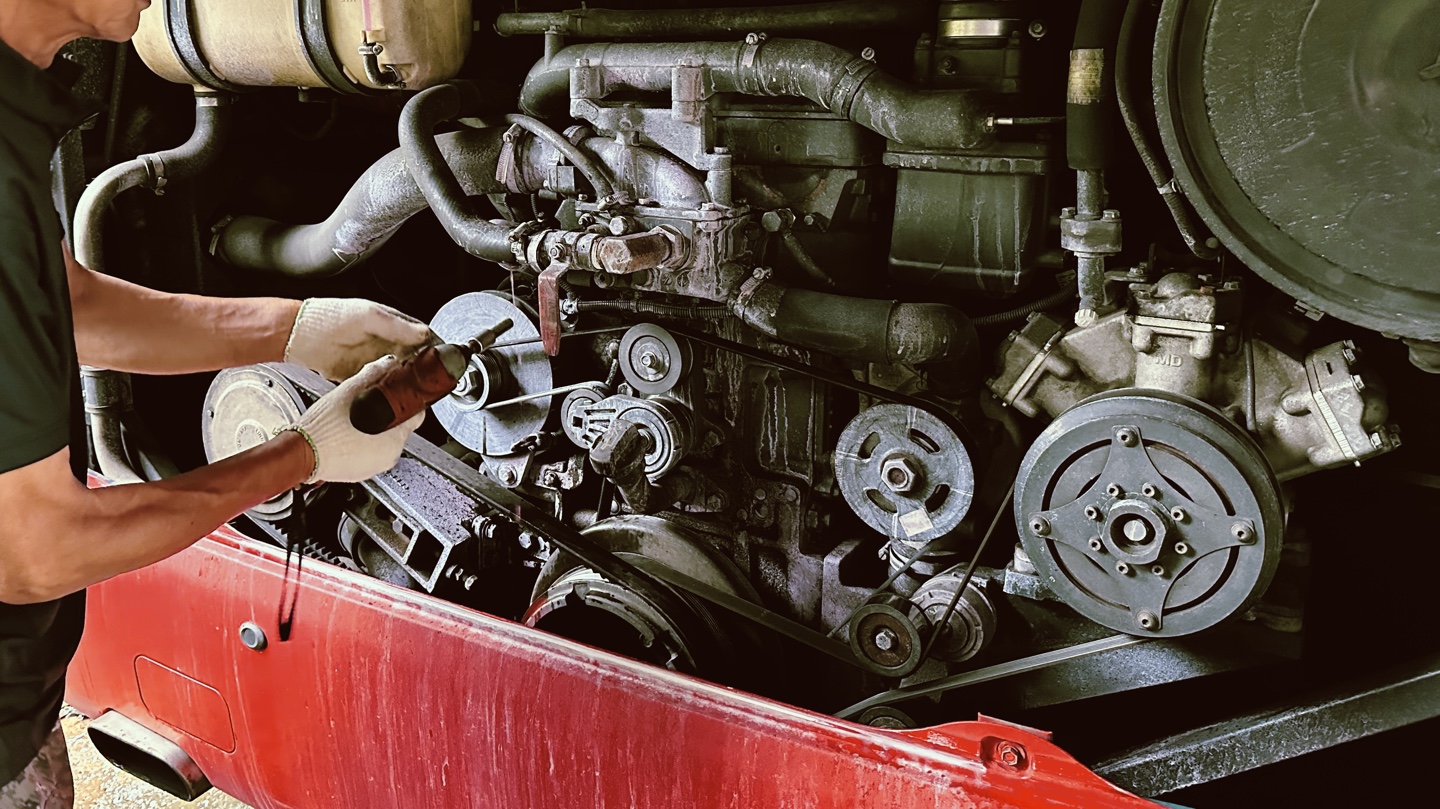 냉각수가 누수되다.