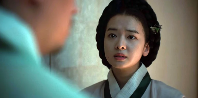 넷플릭스 전,란에서 종료 아내 역을 맡은 ???