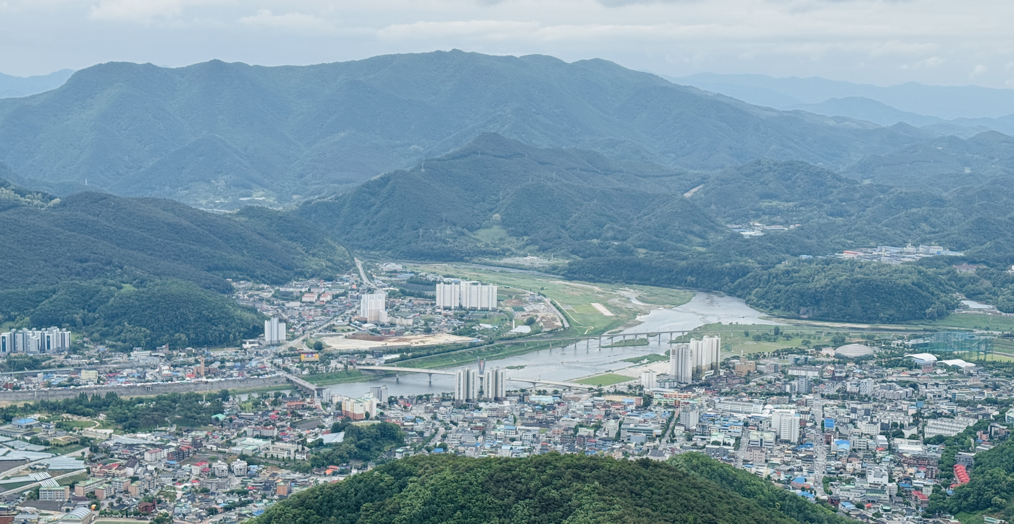 발산 정상에서 바라보는 영월군