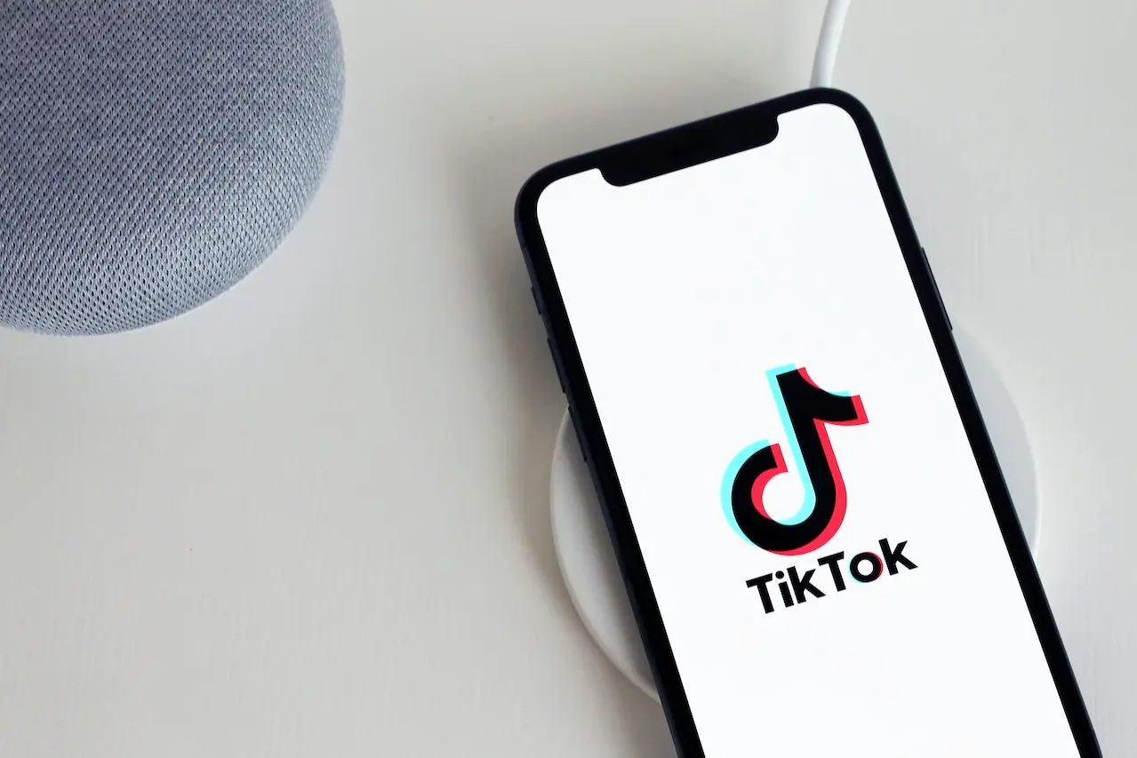 엄마를 울려버린 틱톡(TikTok) 10대 필터 사용 후 만감이 교차했다.