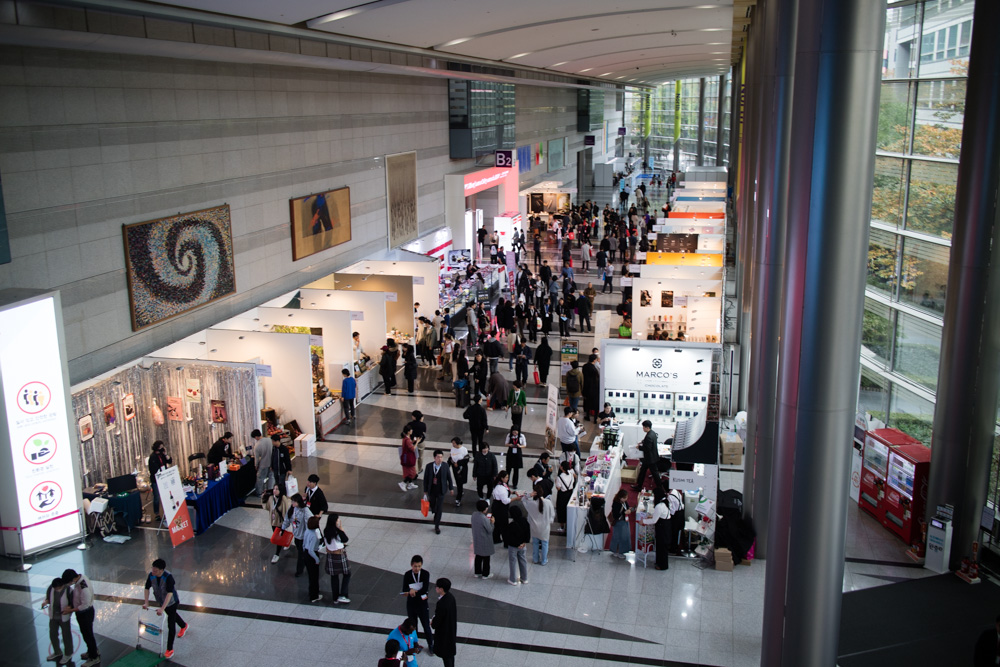 더 웅장해진 2023 카페쇼