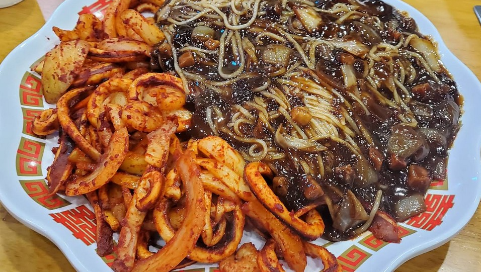 서유기짬뽕 쟁반짜장&middot;복분자 탕수육, 왜 특별할까요?