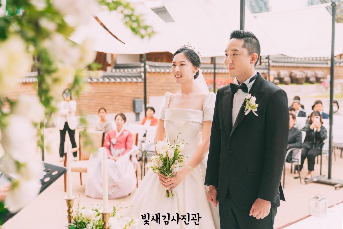경원재 본식스냅 한옥웨딩 야외결혼식 33