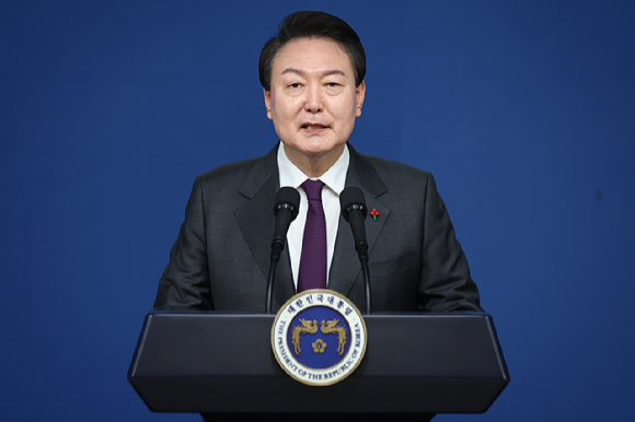 윤석열 대통령이 계묘년 새해 첫날인 지난달 1일 서울 용산 대통령실 청사에서 신년사를 발표하고 있다. [사진=대통령실]