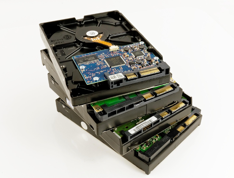 ST마이크로일렉트로닉스 기업의 차량용 반도체 이미지