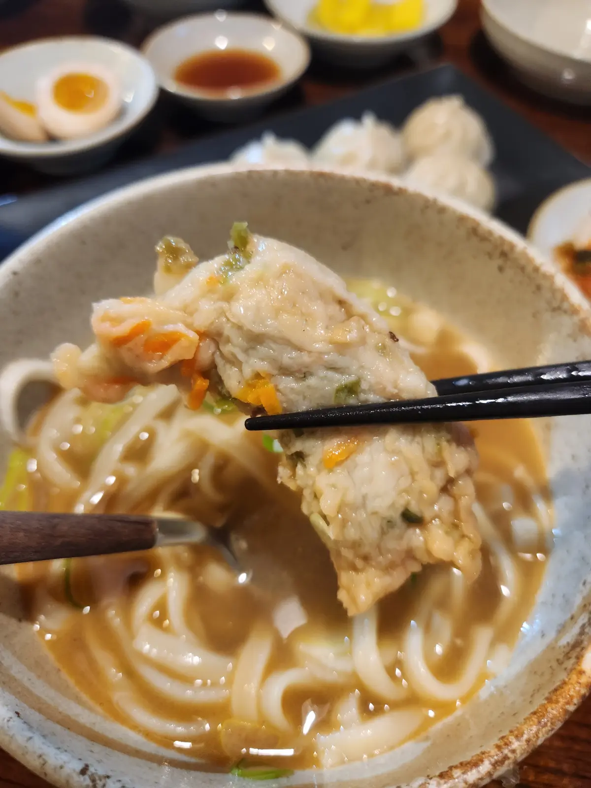 서울-종로-서촌-경복궁역-맛집-덕이나루-매운-새우-우동-수제-매콤-어묵