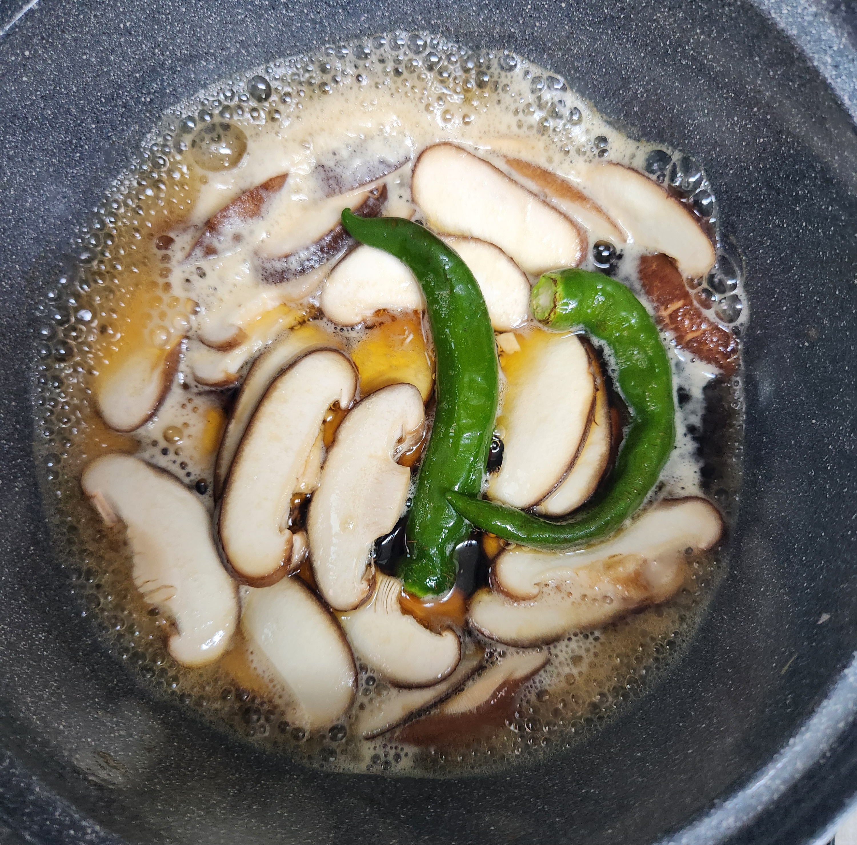 표고버섯 간장조림