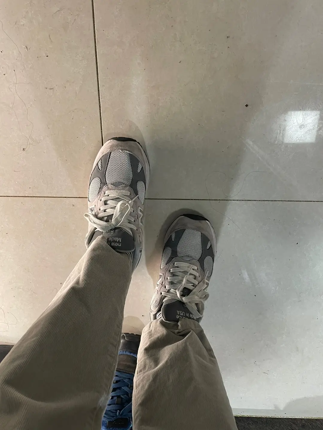 코듀로이와 뉴발란스 993 코디